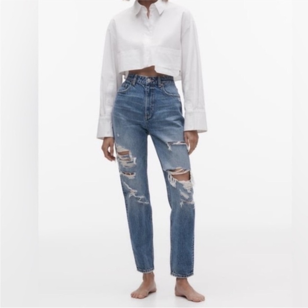Zara Blue High Rise Distressed Straight Leg Mom Jean Size 4 Cotton